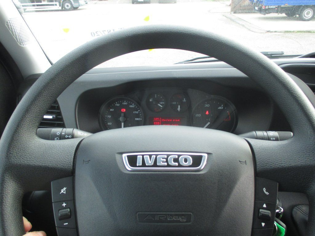 패널 밴 Iveco Daily 35S16 maxi : 사진 9