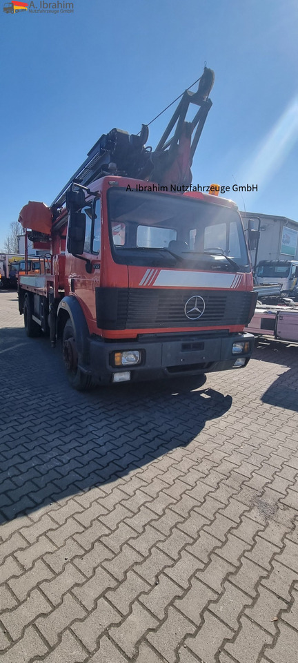 크레인 트럭, 드롭사이드/ 플랫베드 트럭 Mercedes-Benz 1722 Dachdeckerkran Cormach 30000  TECH, : 사진 14