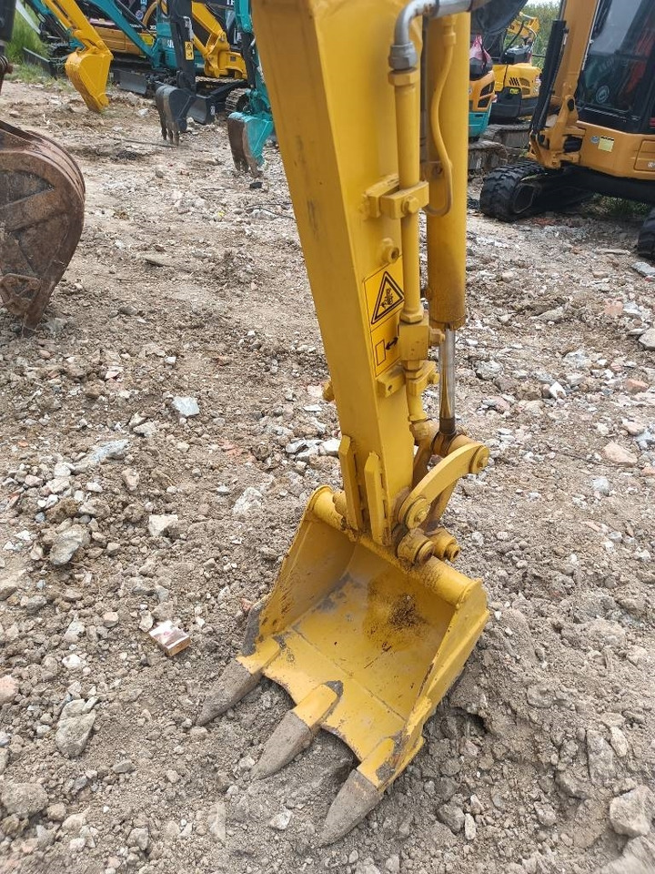 크롤러 굴삭기 Komatsu PC 18MR : 사진 10