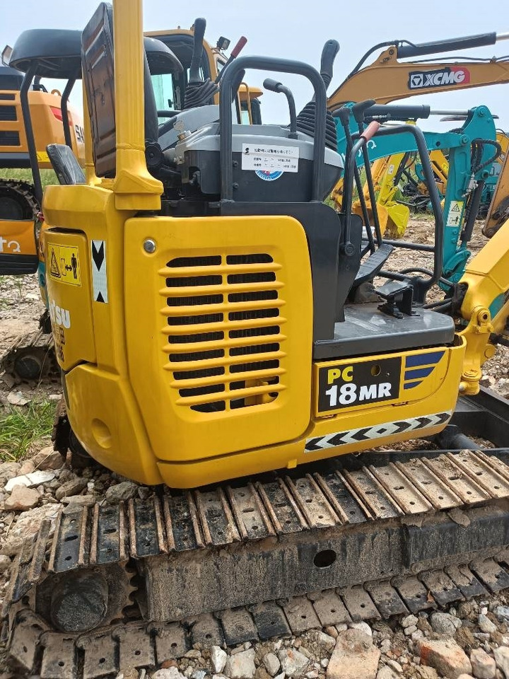 크롤러 굴삭기 Komatsu PC 18MR : 사진 9