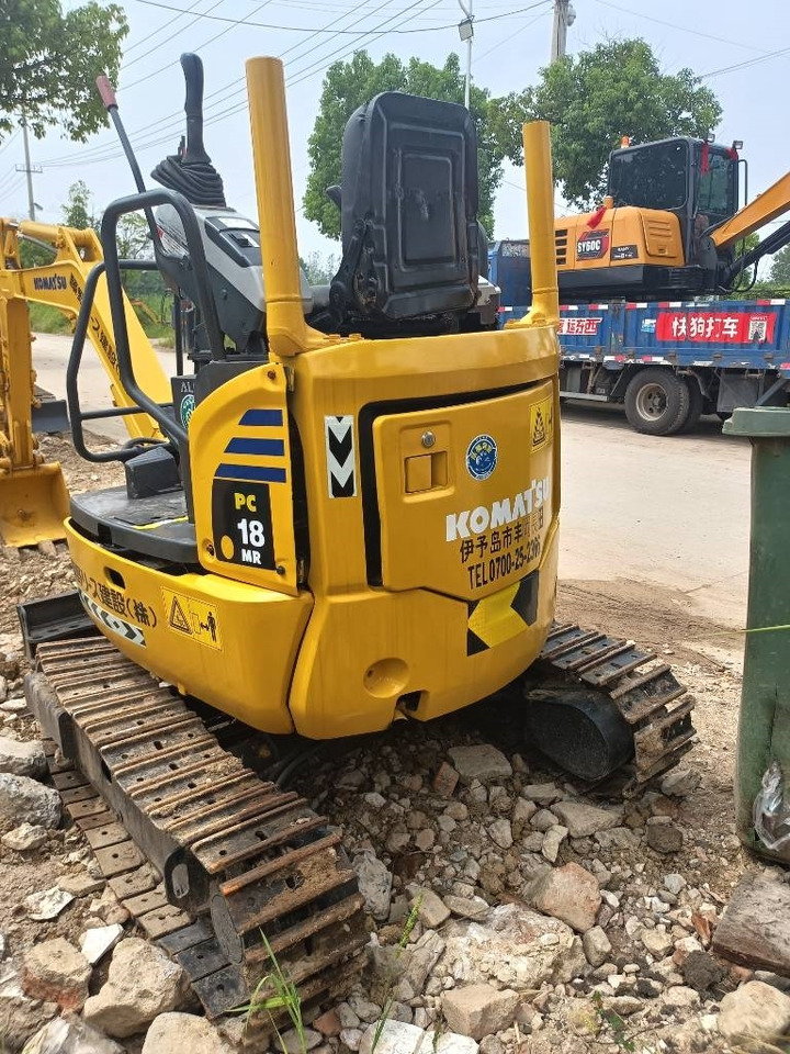 크롤러 굴삭기 Komatsu PC 18MR : 사진 7