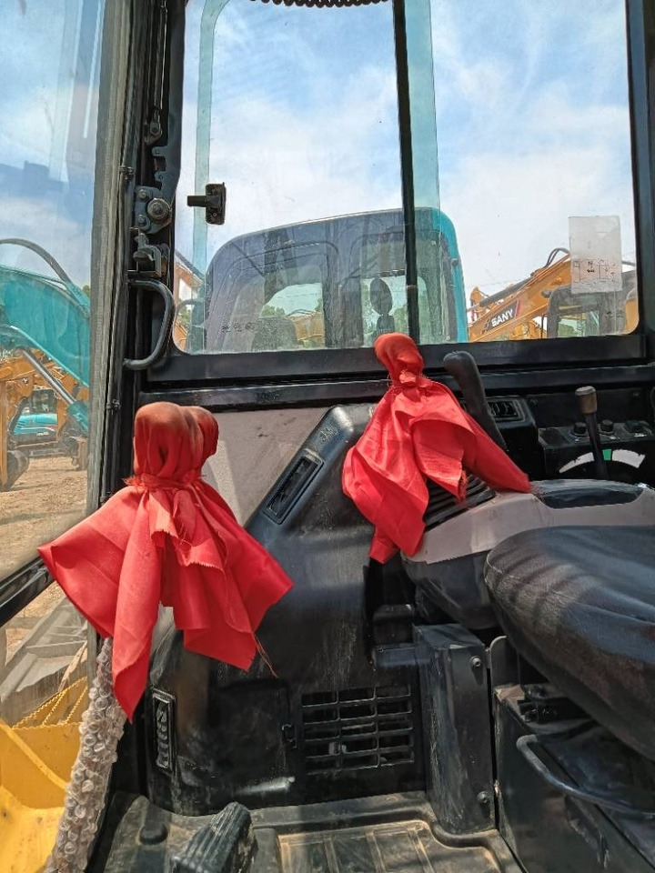 크롤러 굴삭기 Komatsu PC 56-7 : 사진 6