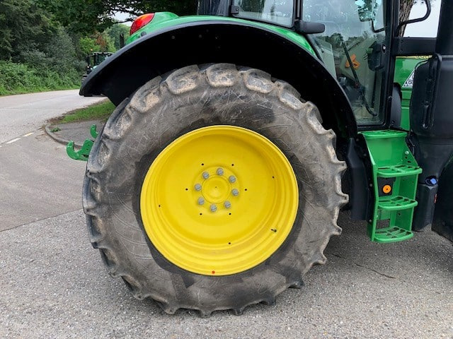 신규 장궤형 트랙터 John Deere 6140M : 사진 10