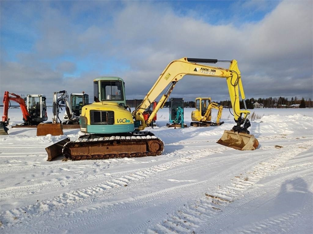 리스 Yanmar Vio70 kallistuvalla liittimellä  Yanmar Vio70 kallistuvalla liittimellä : 사진 7