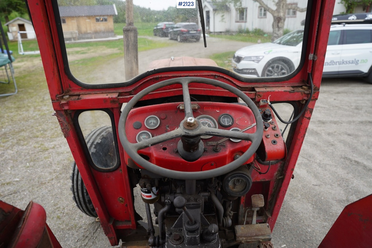 장궤형 트랙터 1977 Massey Ferguson 135 : 사진 20