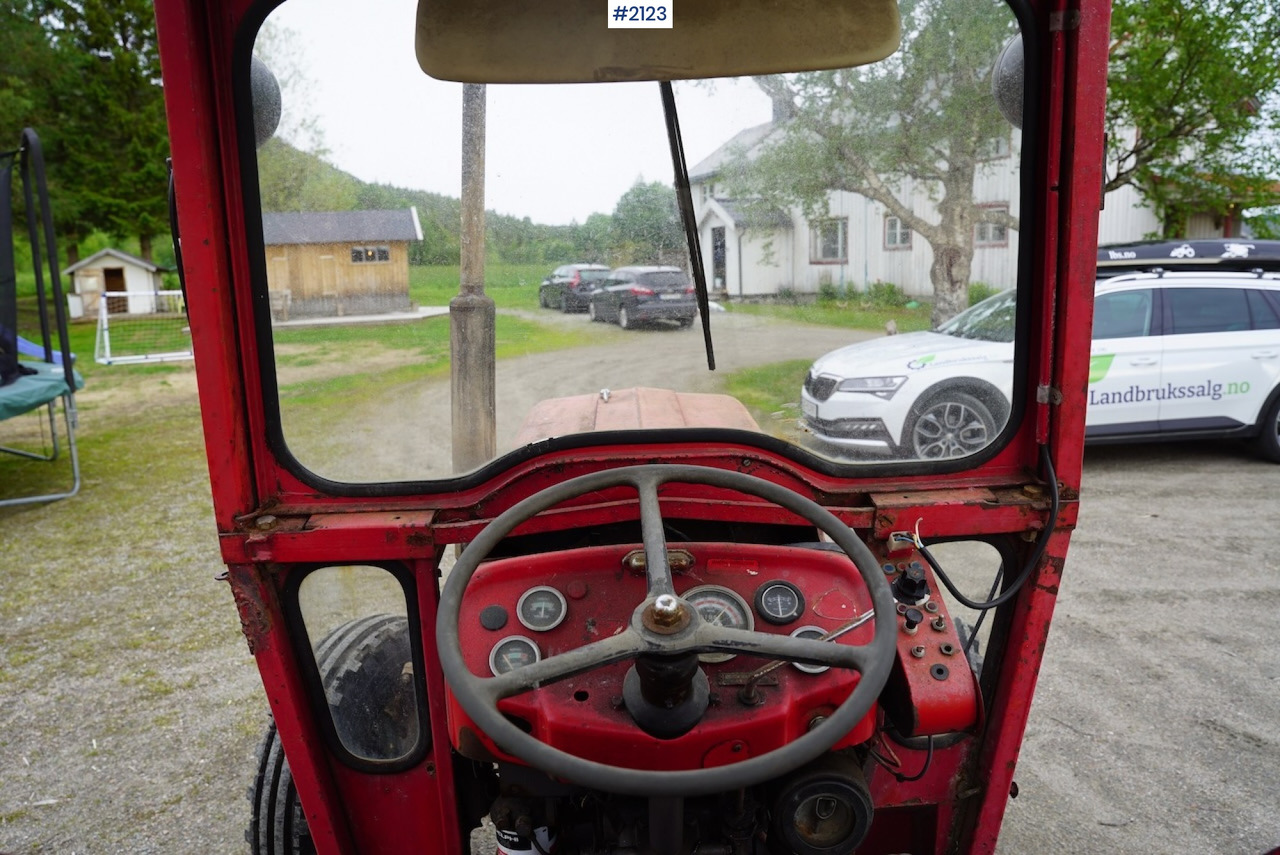 장궤형 트랙터 1977 Massey Ferguson 135 : 사진 21