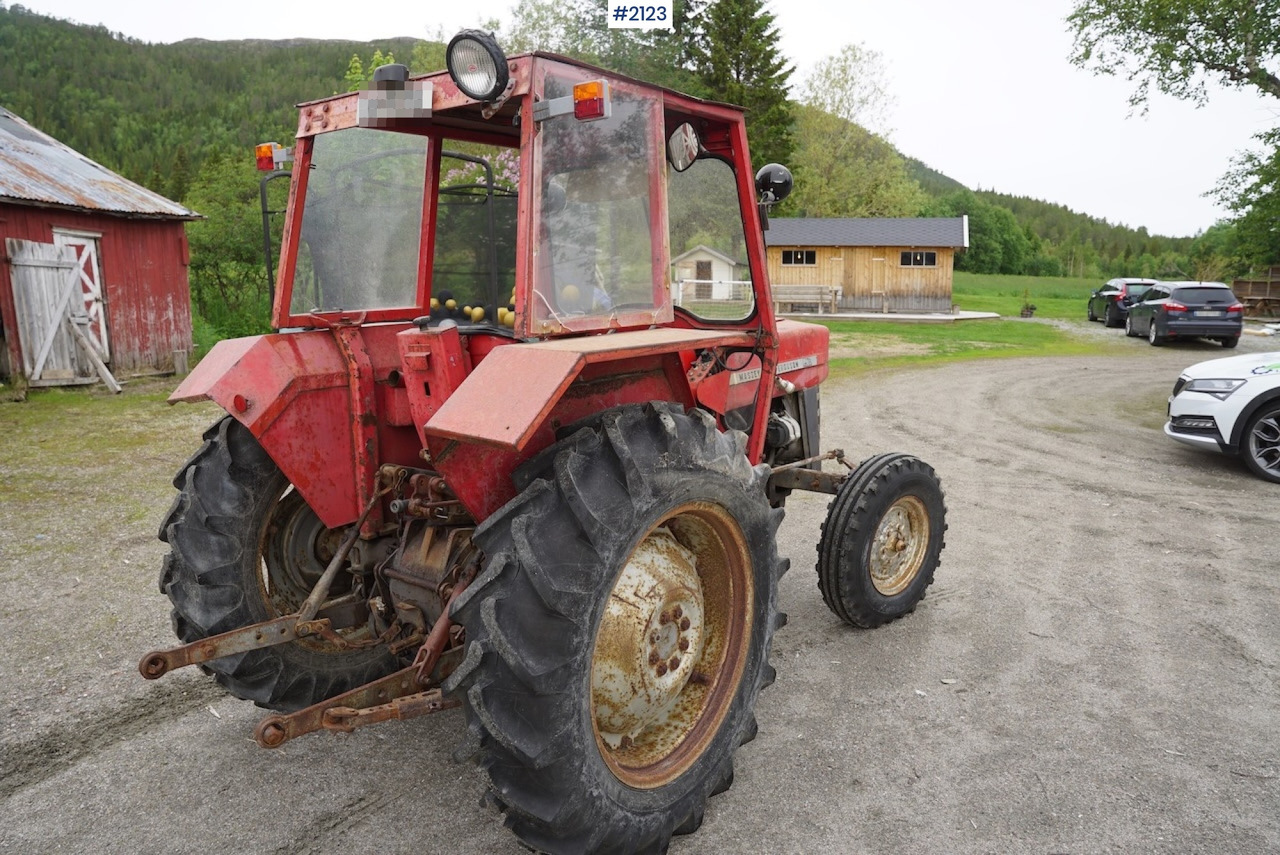 장궤형 트랙터 1977 Massey Ferguson 135 : 사진 7