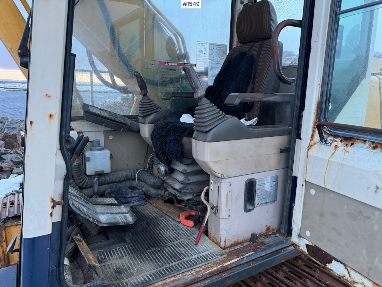 크롤러 굴삭기 1993 Komatsu PC240-5K excavator : 사진 30