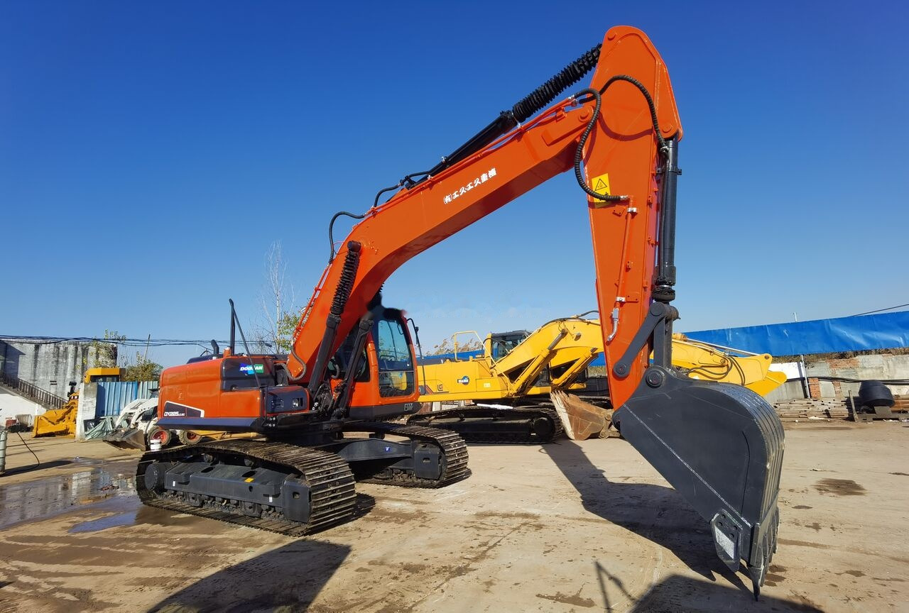 크롤러 굴삭기 Doosan DX225LC : 사진 10