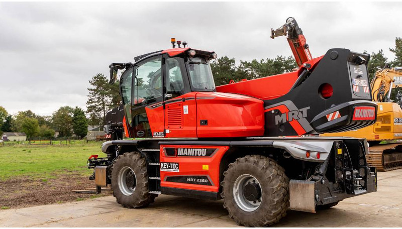 신규 텔레스코픽 핸들러 Manitou MRT 2260 : 사진 12