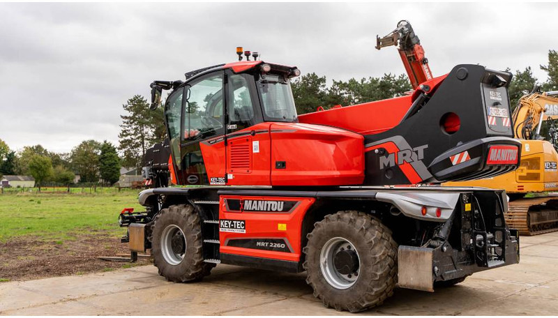 신규 텔레스코픽 핸들러 Manitou MRT 2260 : 사진 11