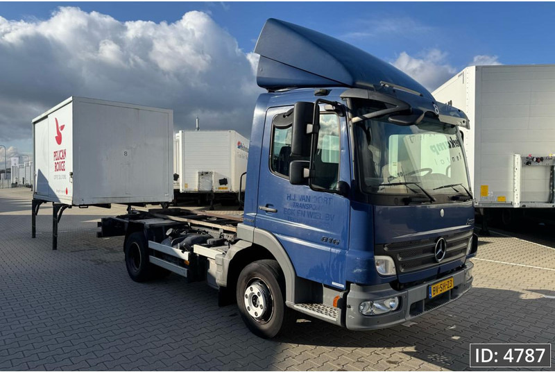 리스 Mercedes-Benz Atego 816 Day Cab, Euro 5, BDF / EPS automatic / standklima / Hydraulic system Mercedes-Benz Atego 816 Day Cab, Euro 5, BDF / EPS automatic / standklima / Hydraulic system : 사진 6