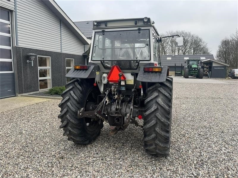 리스 Massey Ferguson 390 HiLine med frontlift  Massey Ferguson 390 HiLine med frontlift : 사진 14