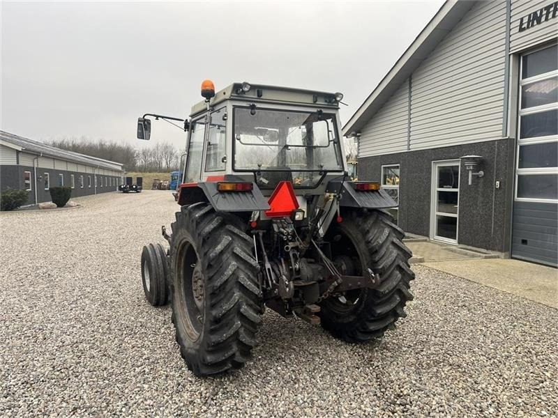 리스 Massey Ferguson 390 HiLine med frontlift  Massey Ferguson 390 HiLine med frontlift : 사진 11