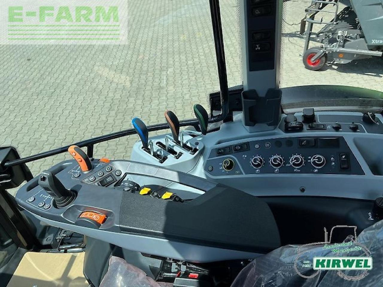 장궤형 트랙터 Valtra g 125 active Active : 사진 12