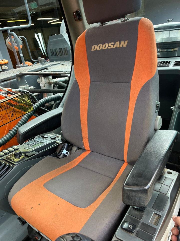 리스 DOOSAN DX 225 LC-5 DOOSAN DX 225 LC-5 : 사진 14