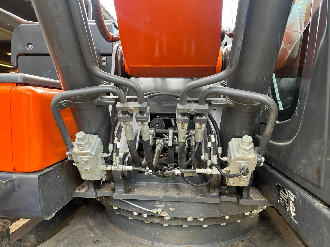 리스 DOOSAN DX 225 LC-5 DOOSAN DX 225 LC-5 : 사진 8