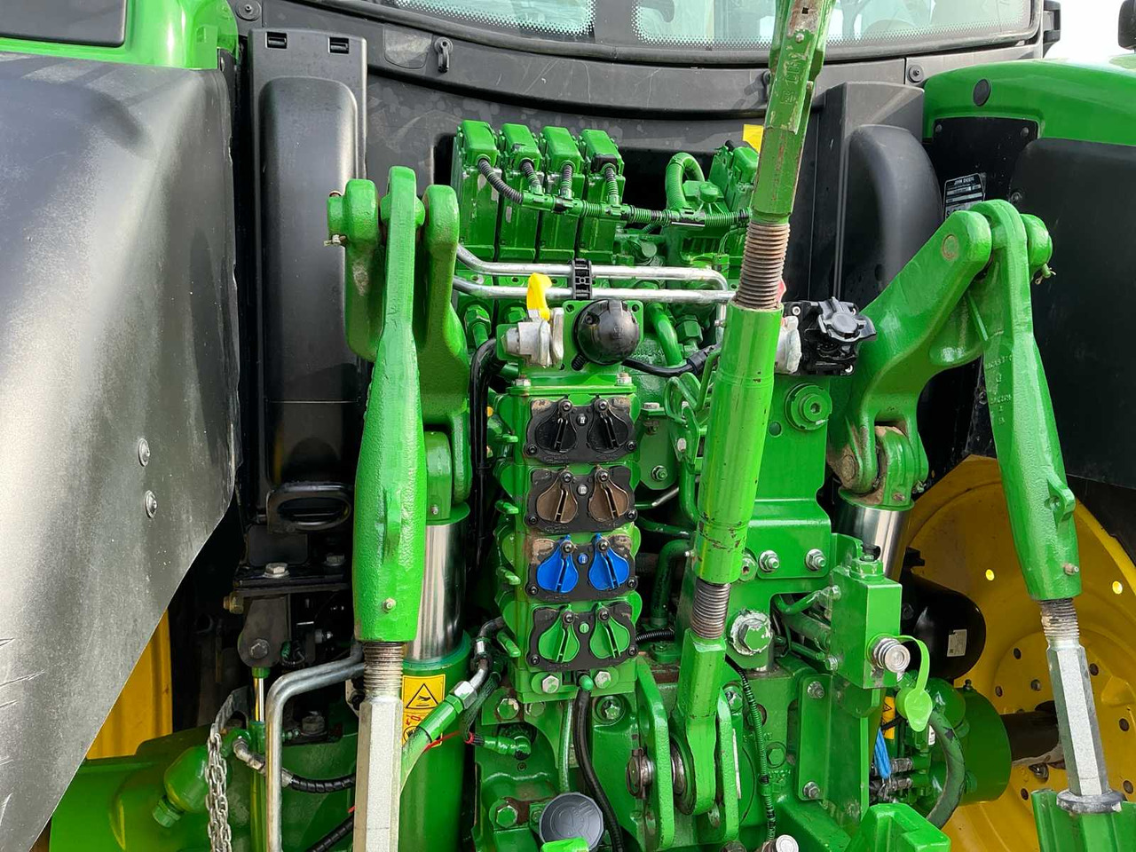 장궤형 트랙터 John Deere 6155R : 사진 10