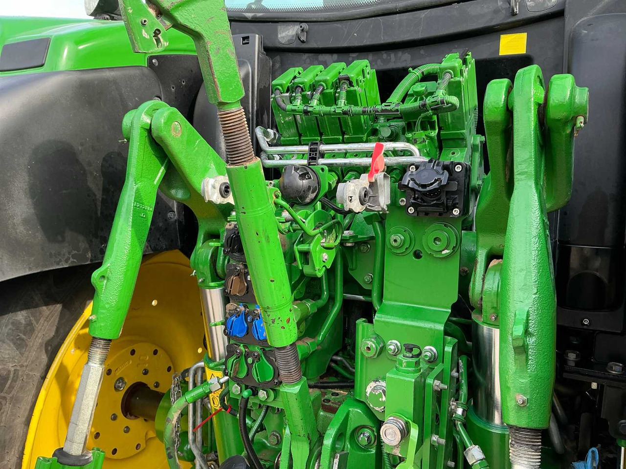 장궤형 트랙터 John Deere 6155R : 사진 11