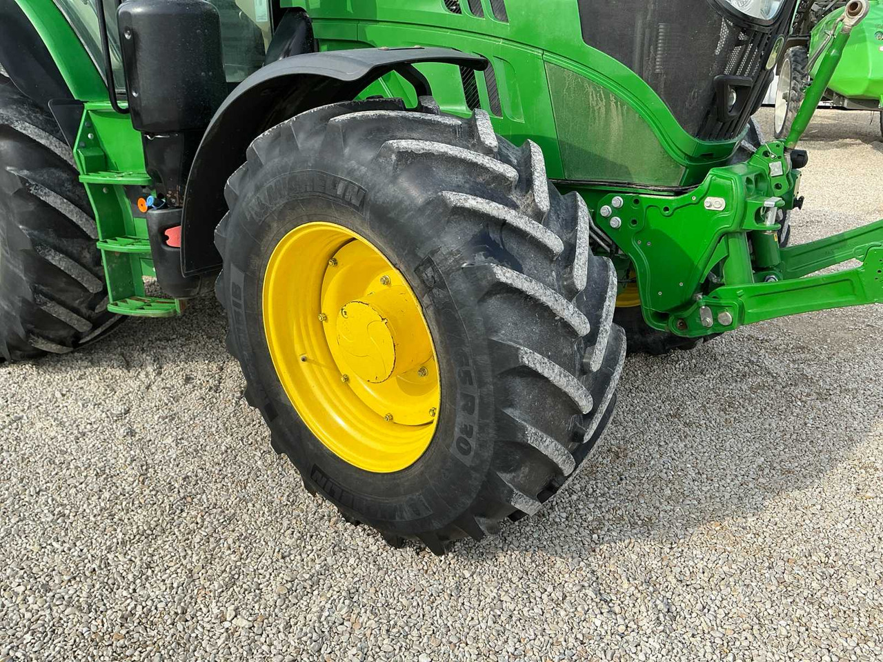 장궤형 트랙터 John Deere 6155R : 사진 23