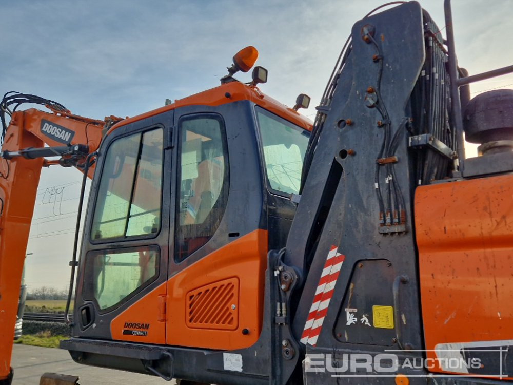 휠 굴삭기 2019 Doosan DX250WMH-5 : 사진 41