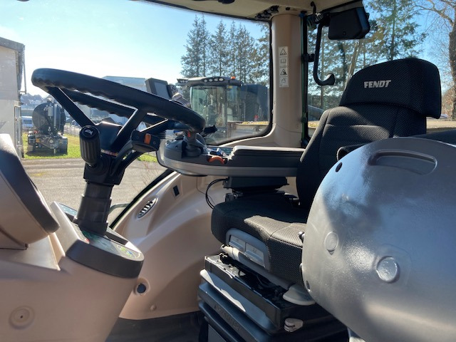 장궤형 트랙터 Fendt 826 Vario S4 Profi : 사진 6 장궤형 트랙터 Fendt 826 Vario S4 Profi : 사진 6