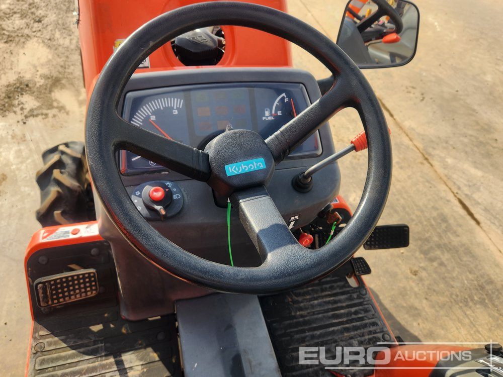 스트래들 트랙터 Kubota GB140 : 사진 21