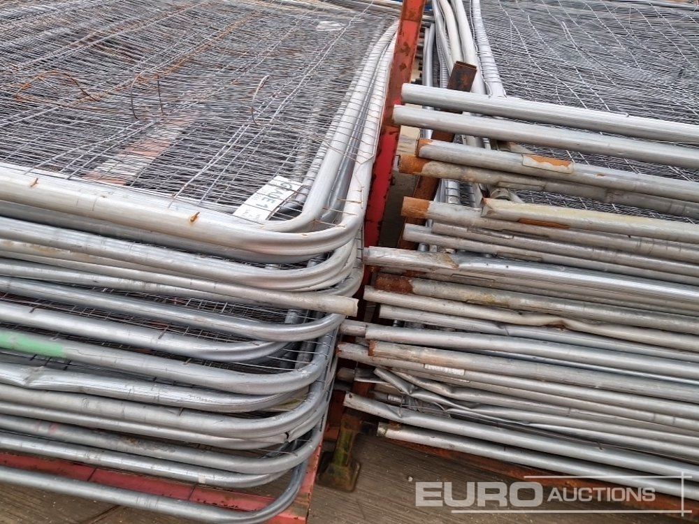 건설장비 Stillage of Heras Fencing (2 of) : 사진 16