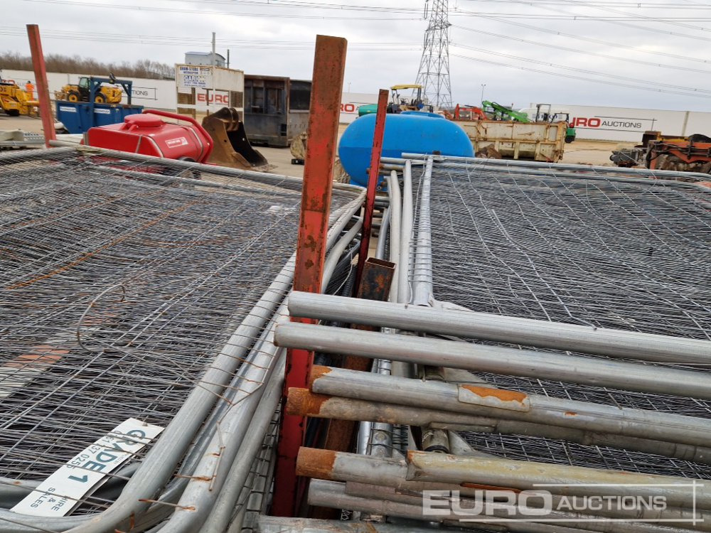 건설장비 Stillage of Heras Fencing (2 of) : 사진 17